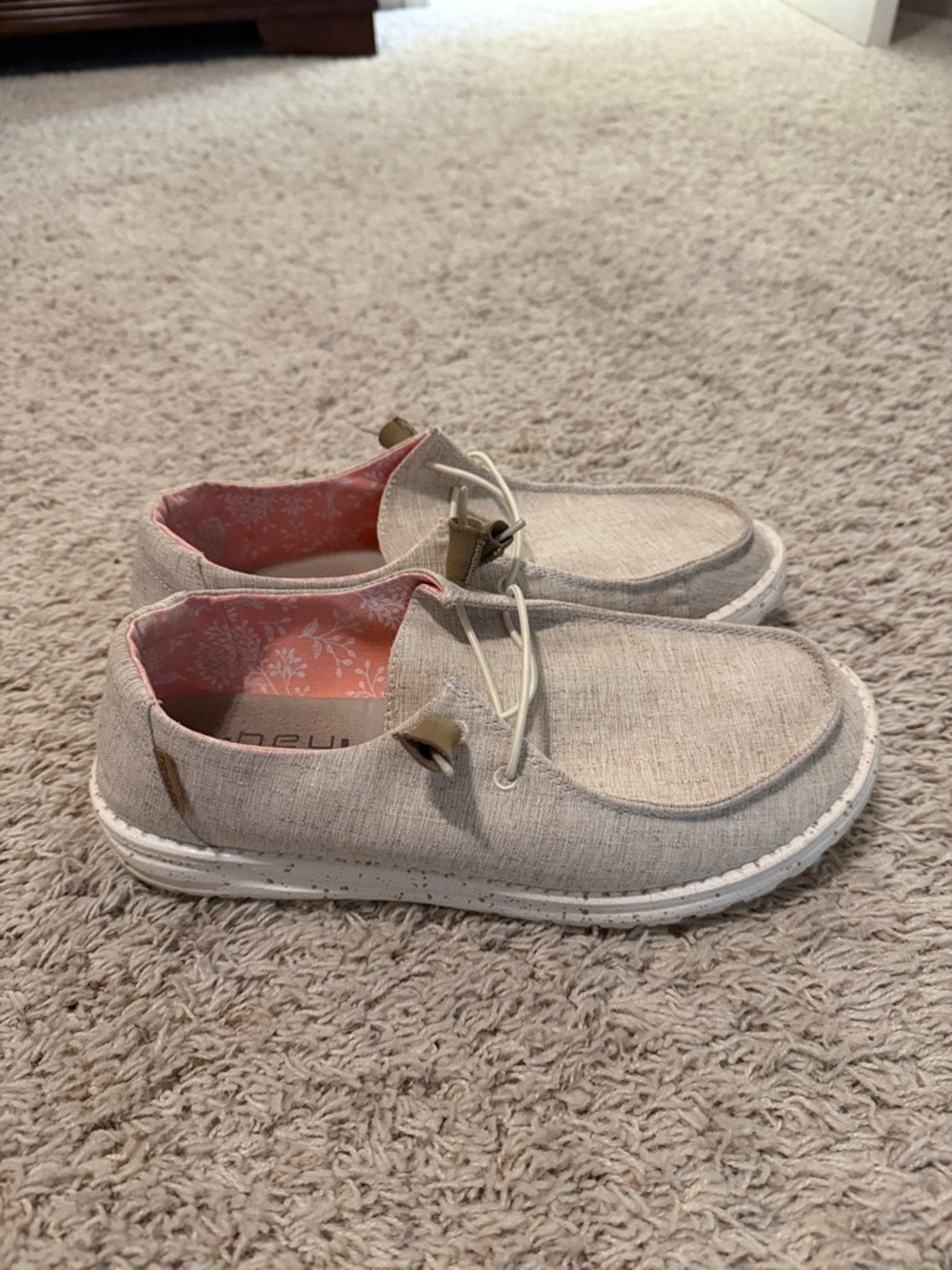 Barely Worn Hey Dude Casual Slip-On Shoes in Beige with Pink Lining